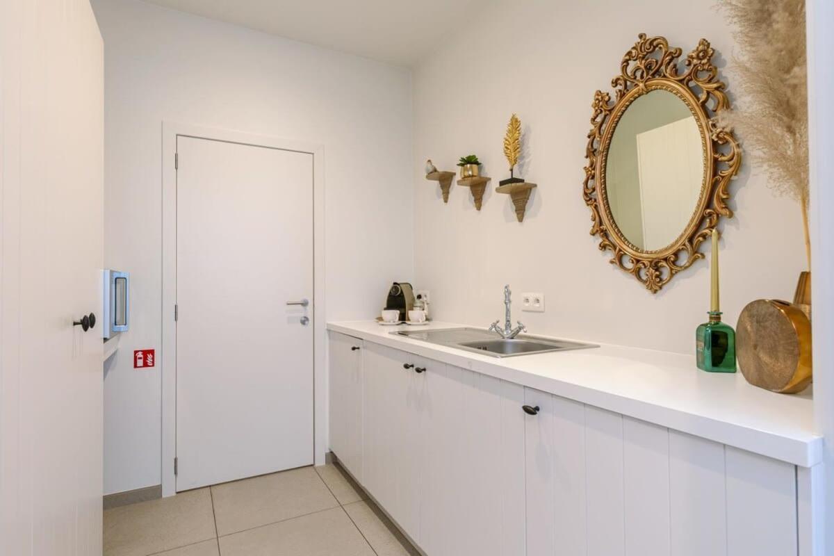 Huswell - Stylish Studio In The Heart Of Bruges Extérieur photo