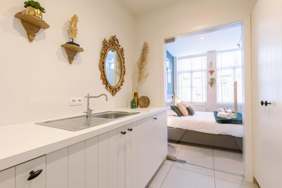 Huswell - Stylish Studio In The Heart Of Bruges Extérieur photo