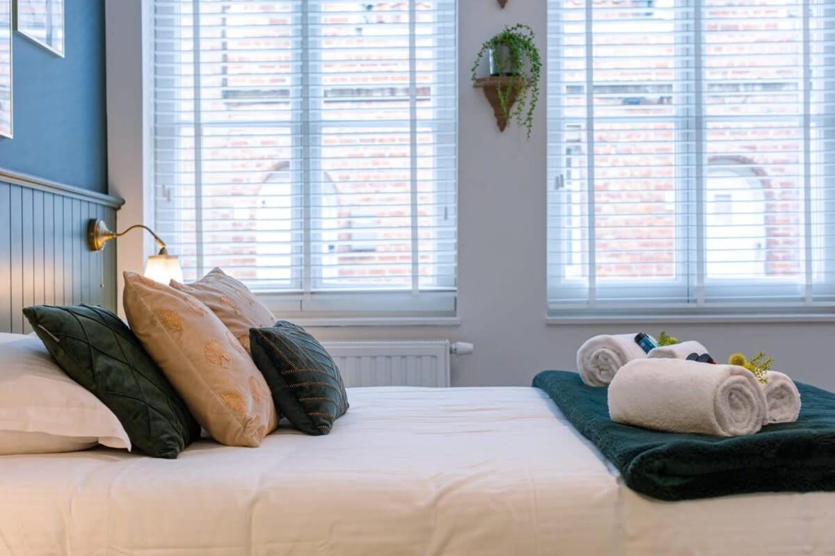 Huswell - Stylish Studio In The Heart Of Bruges Extérieur photo