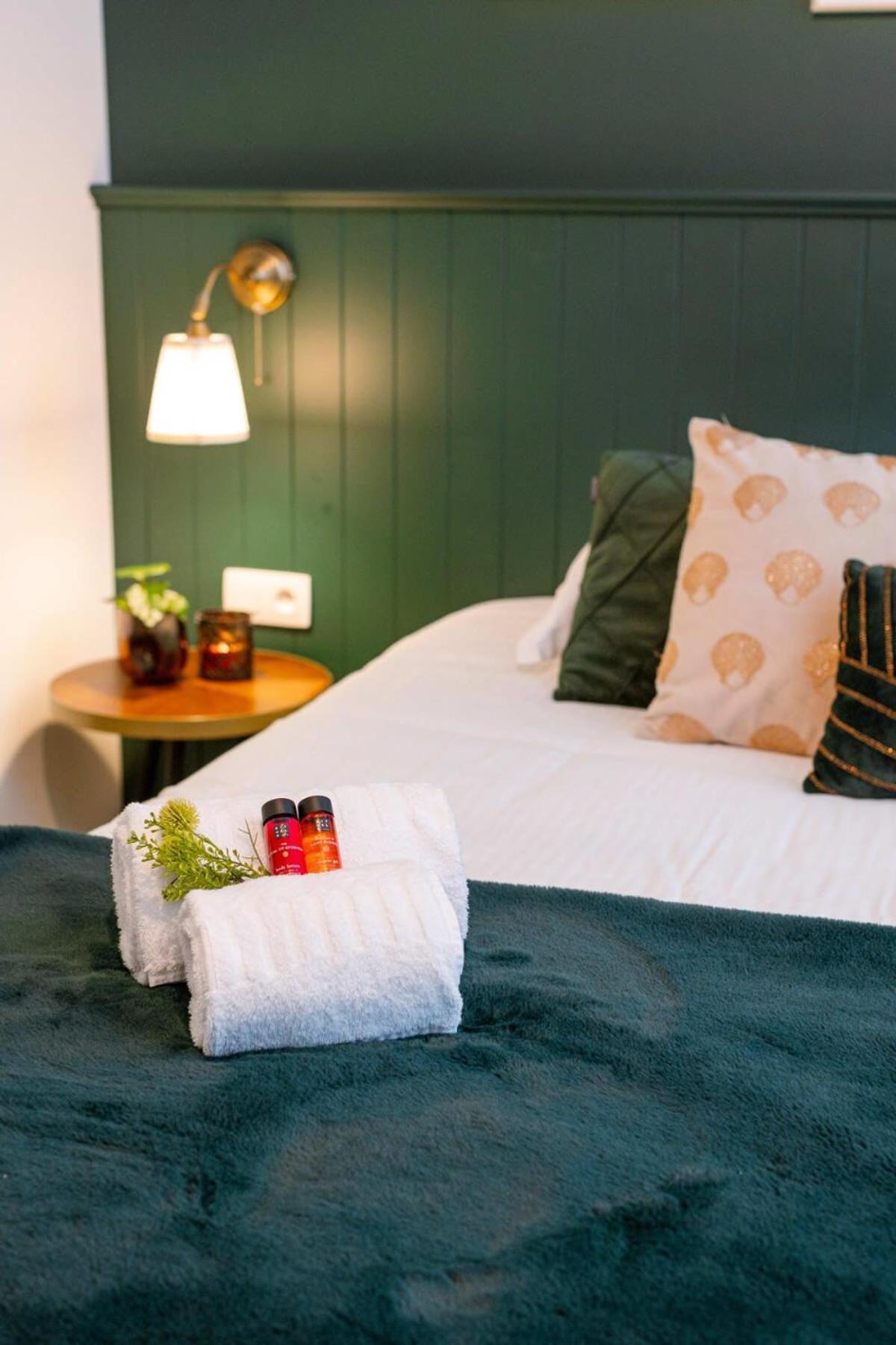 Huswell - Stylish Studio In The Heart Of Bruges Extérieur photo